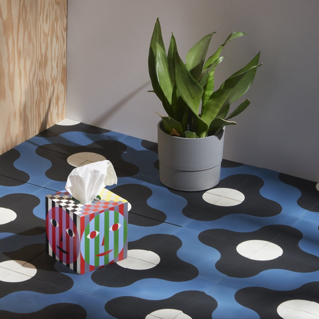 flower, dusen dusen  //  box of 13  //  cooler gallery x